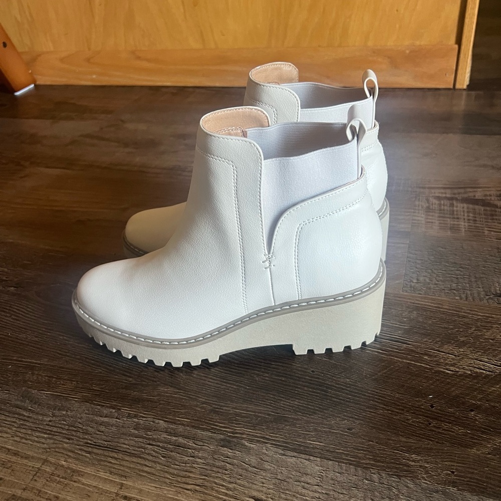 DV by Dolce Vita White-ish Ankle Boots